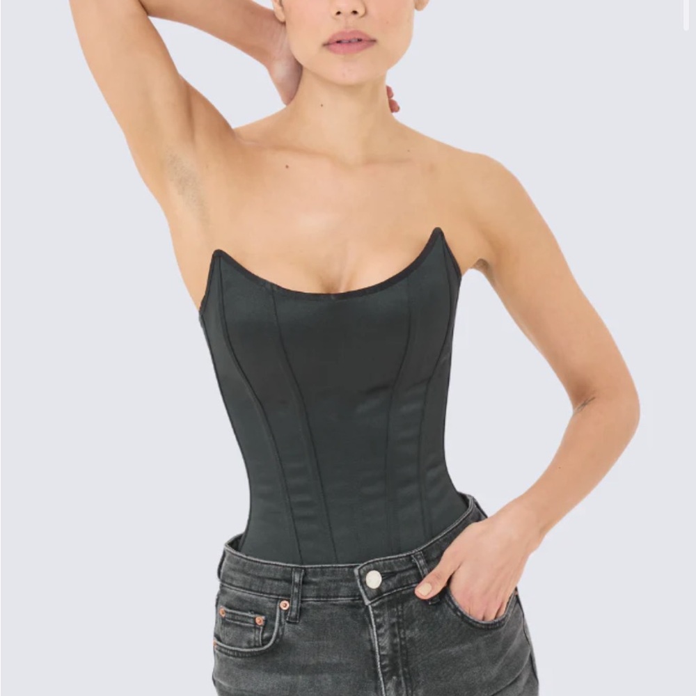 New corsets , size S,M